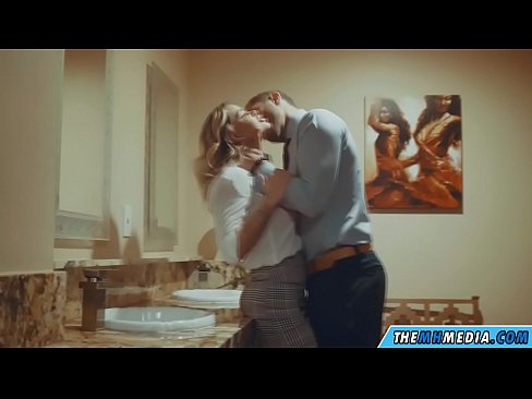 ❤️ Wann eng Busty Blond Iech an engem ëffentlechen Toilette verféiert ❤️ Anal Porno op lb.freepornhdonlinegay.ru ❌❤